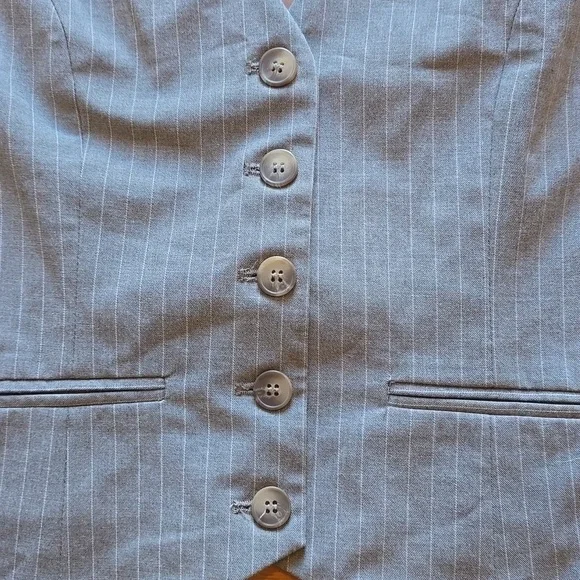 Heartloom, Light Gray Pinstripe Vest, EUC, Women's L - Picture 7 of 13
